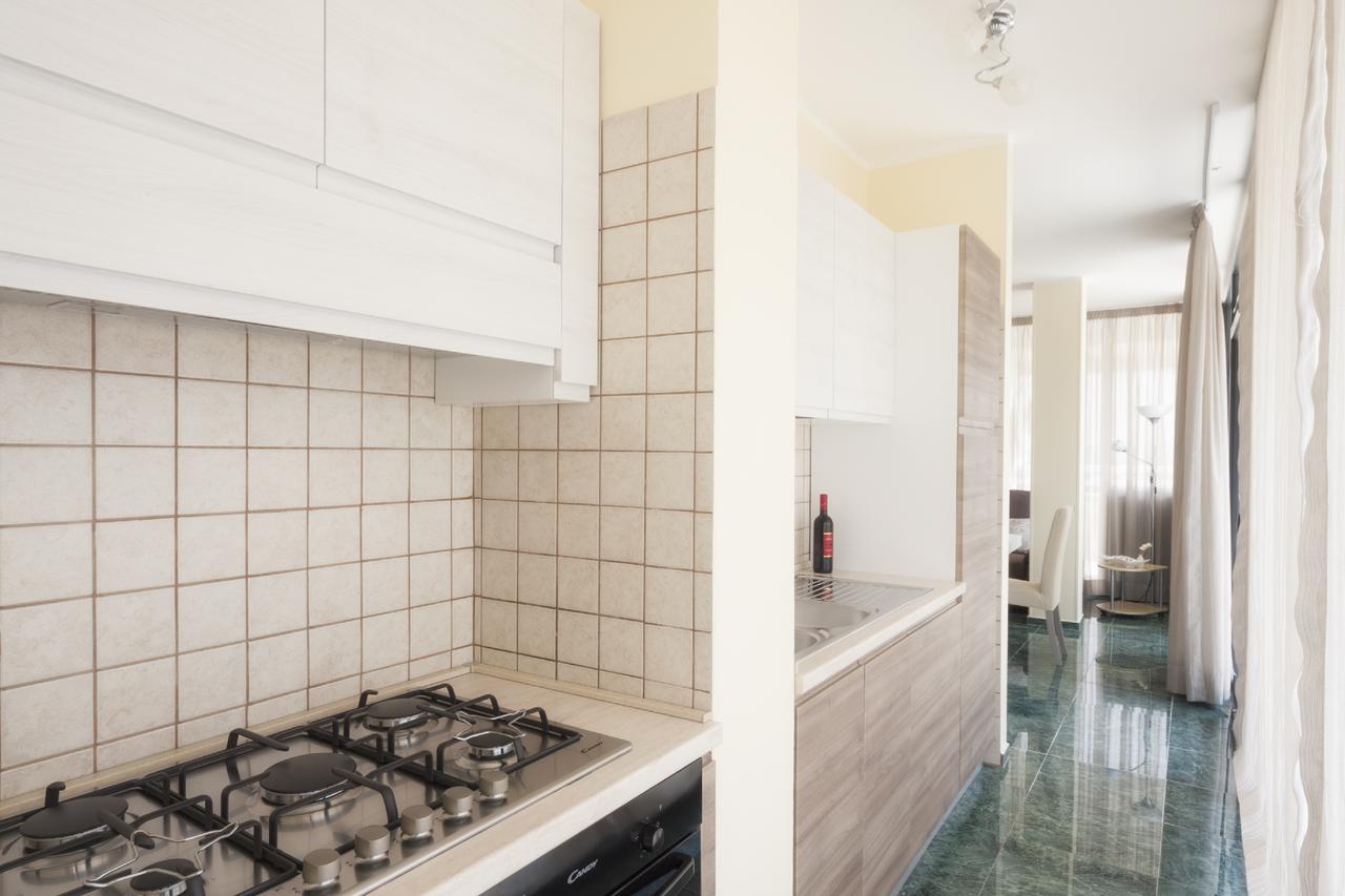 Apartamento Attico Saker Racale Exterior foto